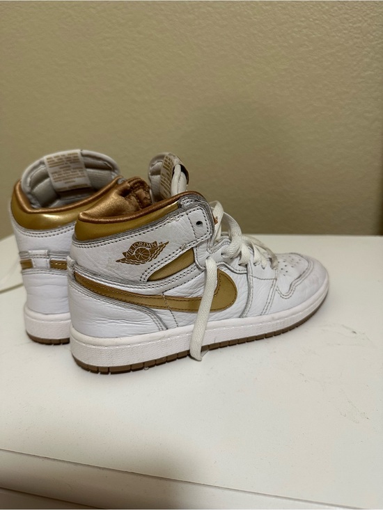 Jordan Other - Nike Jordan  Kids High-Top AJ1  Sneakers - White & Metallic Gold